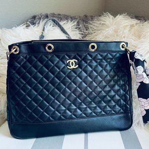 Black Quilted Purse Bag w/Logo NWOT